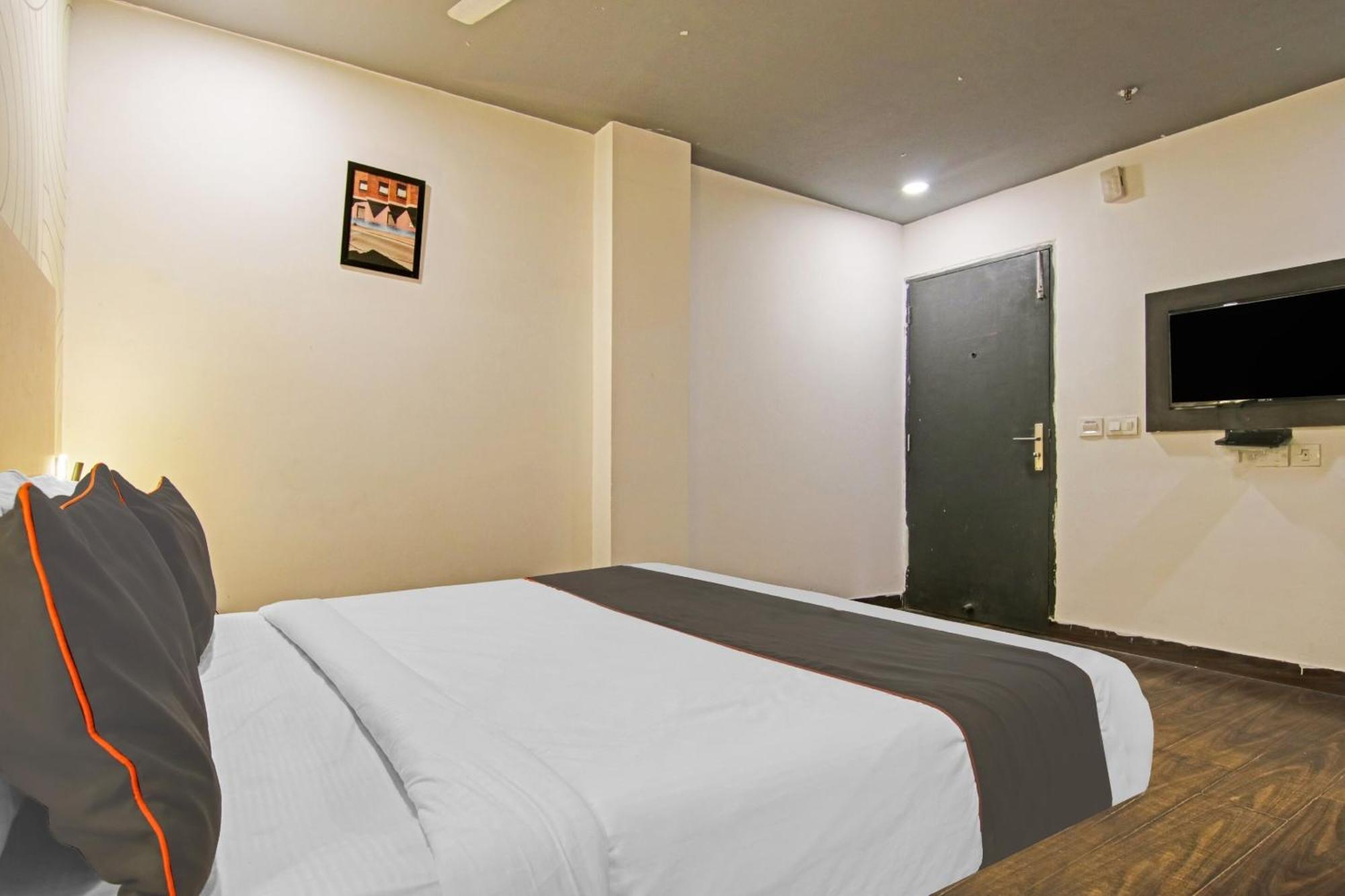 Collection O Slf Mall Sector 30 Hotel Faridabad Eksteriør billede