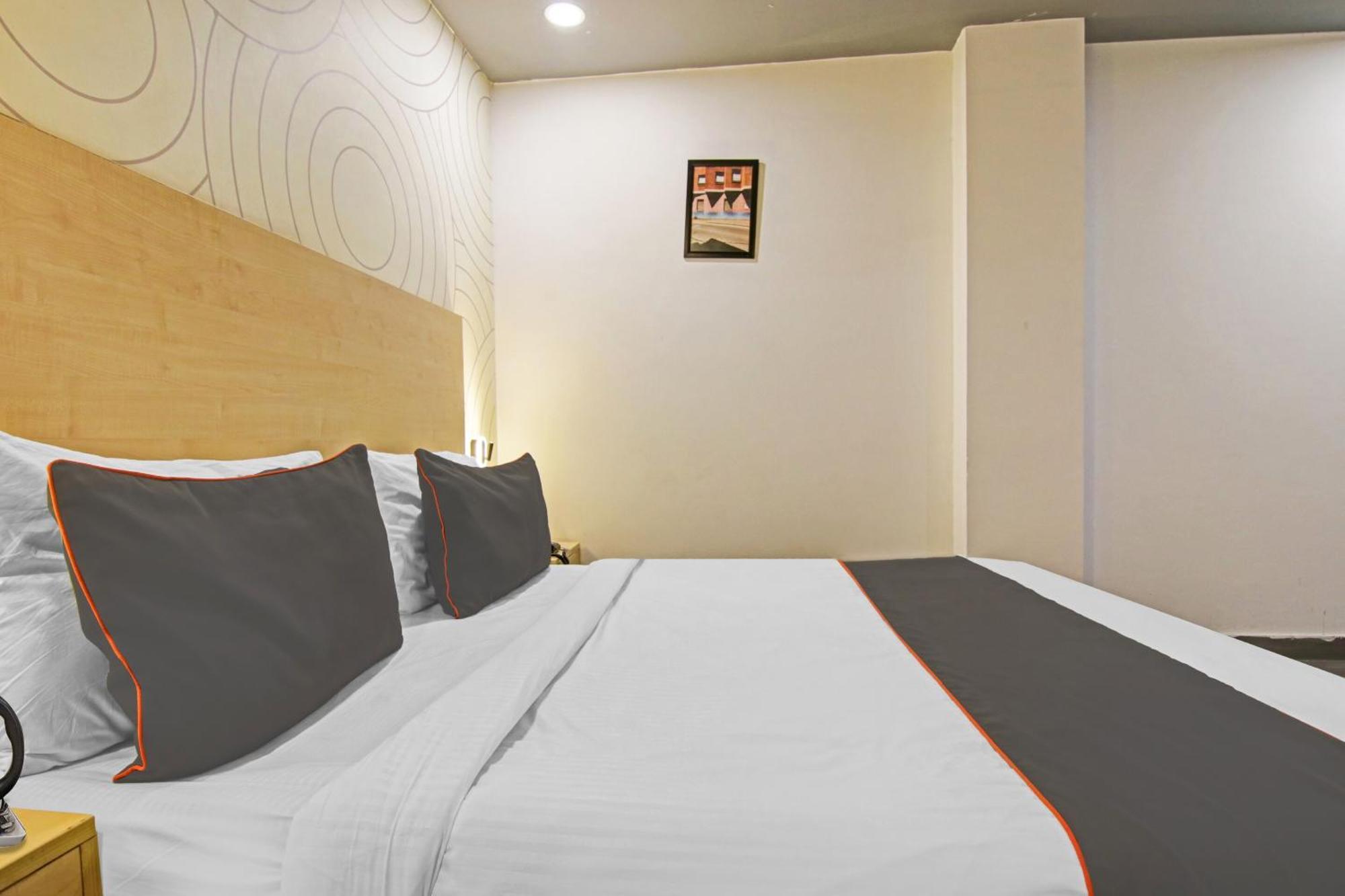 Collection O Slf Mall Sector 30 Hotel Faridabad Eksteriør billede
